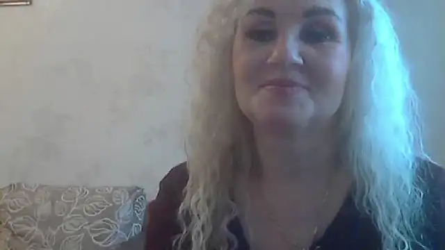 Snapshot of LadySexyBlond chatting on 10/30/25, 05:31 LadySexyBlond online show from 10/30/25, 05:31