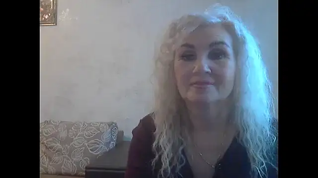 Snapshot of LadySexyBlond chatting on 11/20/25, 07:08 LadySexyBlond online show from 11/20/25, 07:08