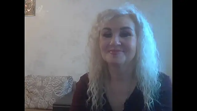Snapshot of LadySexyBlond chatting on 12/03/25, 04:31 LadySexyBlond online show from 12/03/25, 04:31