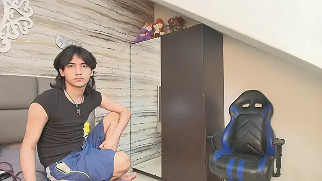 Lovers 21 online show from 05/05/26, 03:58