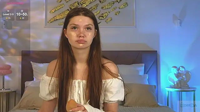 Nicole Broown  online show from 10/17/25, 09:06