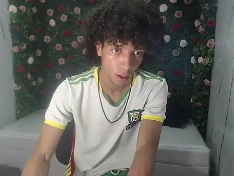 Snapshot of xion_ez chatting on 10/29/25, 07:59 xion ez online show from 10/29/25, 07:59