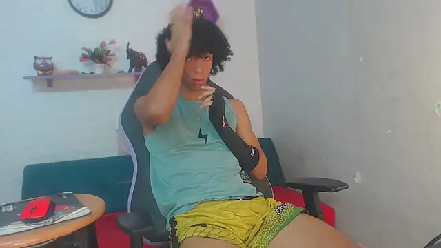 Snapshot of xion_ez chatting on 11/29/25, 08:01 xion ez online show from 11/29/25, 08:01