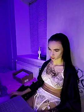 Snapshot of Julietta_001 chatting on 10/02/25, 06:37 Julietta 001 online show from 10/02/25, 06:37