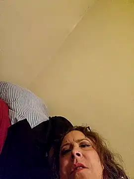 Queenbz1979 online show from 10/26/25, 11:53