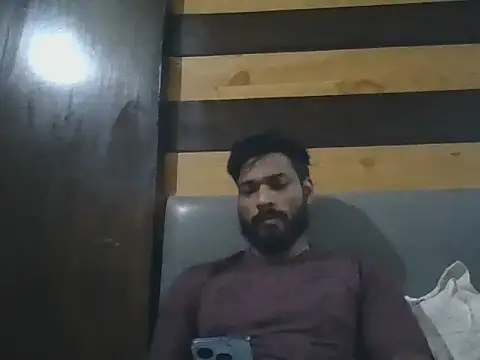 Snapshot of Raw12499 chatting on 11/04/25, 03:33 Raw12499 online show from 11/04/25, 03:33