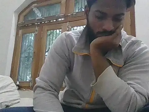 Snapshot of Raw12499 chatting on 11/28/25, 04:04 Raw12499 online show from 11/28/25, 04:04