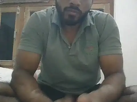 Snapshot of Raw12499 chatting on 11/30/25, 05:28 Raw12499 online show from 11/30/25, 05:28