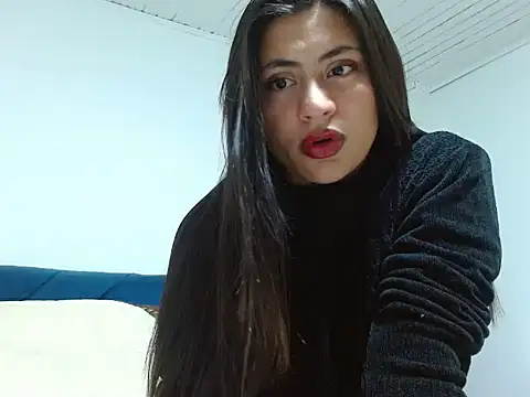 Maira Diaz online show from 10/07/25, 03:09