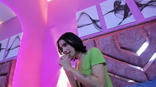 Snapshot of samantaa_liov chatting on 11/07/25, 07:14 samantaa liov online show from 11/07/25, 07:14