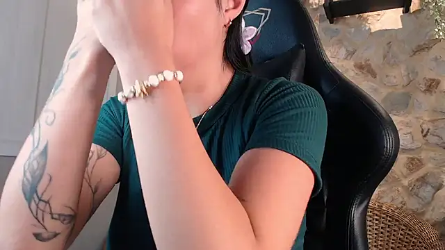 RousseGil  online show from 10/16/25, 11:11