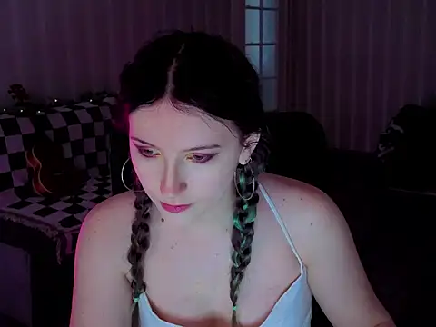 violet-siren-x online show from 05/15/26, 12:34