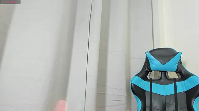 Snapshot of violett__rousee chatting on 10/09/25, 02:26 violett  rousee online show from 10/09/25, 02:26