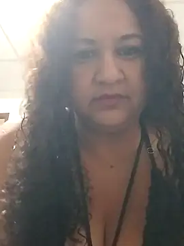 Snapshot of MEYBELLATINA chatting on 09/29/25, 10:14 MEYBELLATINA online show from 09/29/25, 10:14