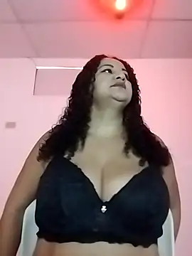 Snapshot of MEYBELLATINA chatting on 10/04/25, 08:18 MEYBELLATINA online show from 10/04/25, 08:18