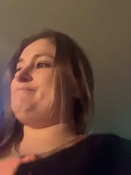 Snapshot of BuzzBunni69 chatting on 09/25/25, 09:13 BuzzBunni69 online show from 09/25/25, 09:13