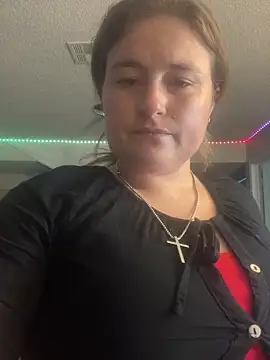 Snapshot of BuzzBunni69 chatting on 10/02/25, 01:23 BuzzBunni69 online show from 10/02/25, 01:23