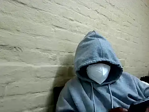 Snapshot of Mshayiwesinqe chatting on 09/25/25, 12:14 Mshayiwesinqe online show from 09/25/25, 12:14