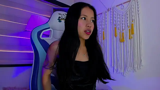 Zoe Skyler online show from 10/03/25, 02:58