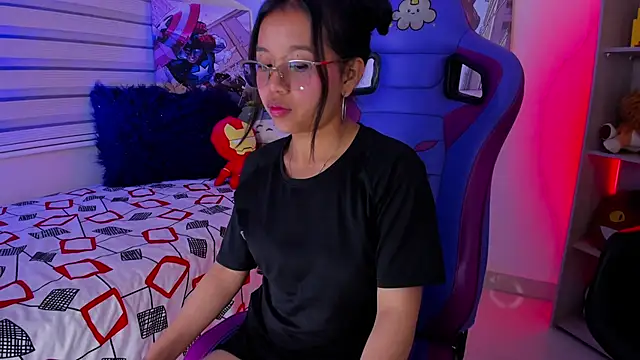 Zoe Skyler online show from 10/08/25, 03:42