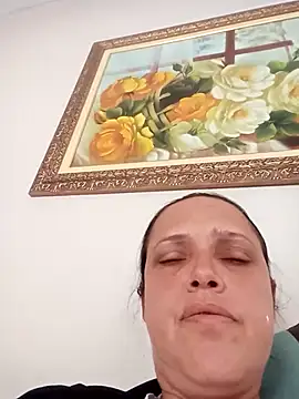 Snapshot of Crisribeiro chatting on 10/02/25, 07:10 Crisribeiro online show from 10/02/25, 07:10
