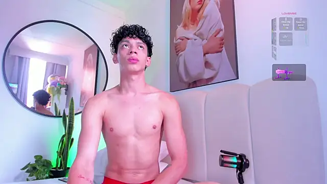 lion stone online show from 09/25/25, 05:49