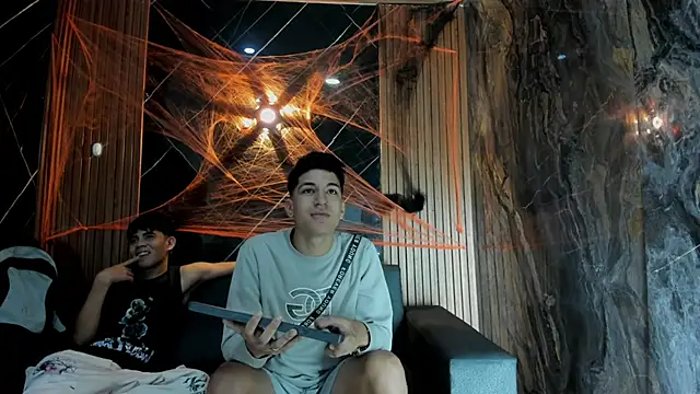 Stiben boy online show from 10/28/25, 03:43