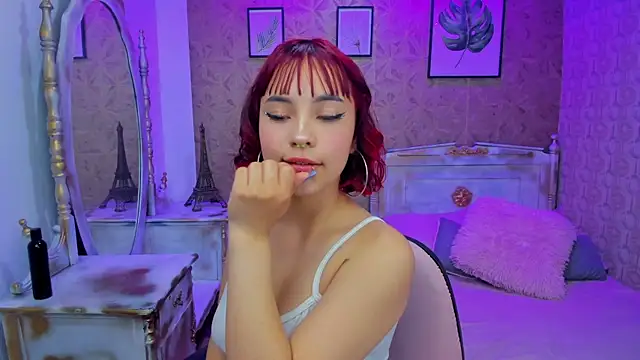 Snapshot of Megane_whitte chatting on 09/30/25, 03:55 Megane whitte online show from 09/30/25, 03:55