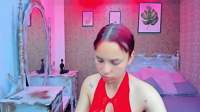 Snapshot of Megane_whitte chatting on 11/03/25, 07:26 Megane whitte online show from 11/03/25, 07:26