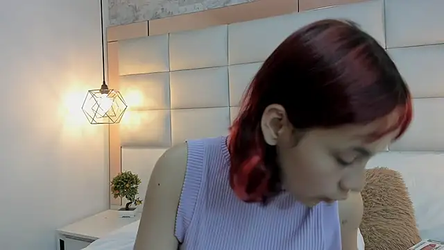 Snapshot of Megane_whitte chatting on 11/20/25, 09:47 Megane whitte online show from 11/20/25, 09:47