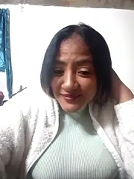 Snapshot of Kayla_Sweettlove chatting on 11/28/25, 03:47 Kayla Sweettlove online show from 11/28/25, 03:47