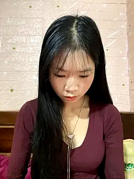 Snapshot of -mayhan11 chatting on 11/18/25, 05:12 -mayhan11 online show from 11/18/25, 05:12