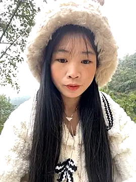 Snapshot of -mayhan11 chatting on 11/20/25, 03:28 -mayhan11 online show from 11/20/25, 03:28