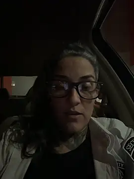 Snapshot of inkdmagz chatting on 09/26/25, 05:00 inkdmagz online show from 09/26/25, 05:00