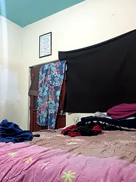 Sk3m veryhot online show from 11/21/25, 12:37