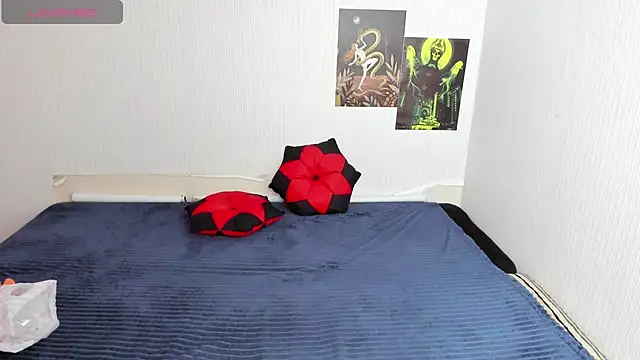 Cattie w  online show from 11/07/25, 01:16