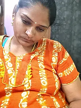 navyasree143 online show from 09/30/25, 03:11