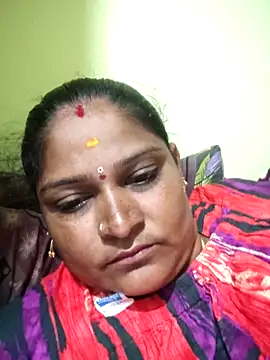 navyasree143 online show from 11/16/25, 04:34