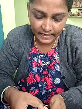 navyasree143 online show from 11/30/25, 06:06