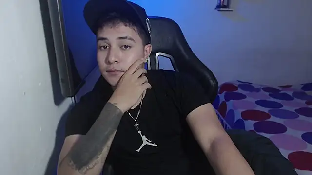 loki32men online show from 10/16/25, 04:24