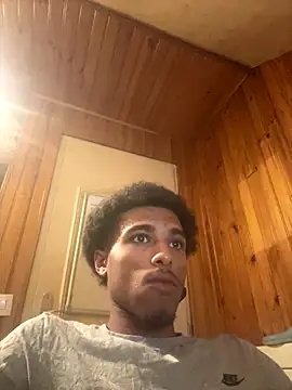 Snapshot of arcy973 chatting on 10/21/25, 01:50 arcy973 online show from 10/21/25, 01:50