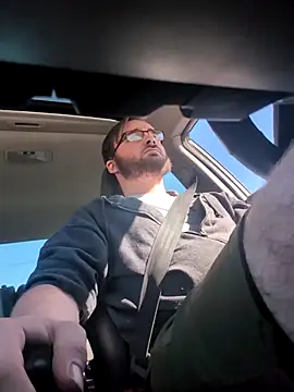 bear8t online show from 10/29/25, 09:16