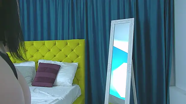 Snapshot of RubyHills chatting on 11/12/25, 05:08 RubyHills online show from 11/12/25, 05:08