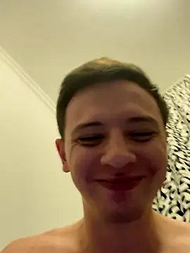 Snapshot of KirilStella chatting on 09/28/25, 11:21 KirilStella online show from 09/28/25, 11:21