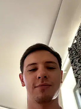 Snapshot of KirilStella chatting on 09/30/25, 11:59 KirilStella online show from 09/30/25, 11:59