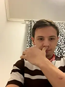 Snapshot of KirilStella chatting on 10/15/25, 06:08 KirilStella online show from 10/15/25, 06:08