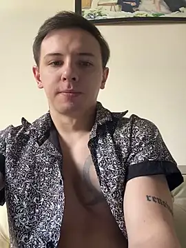 Snapshot of KirilStella chatting on 10/16/25, 09:54 KirilStella online show from 10/16/25, 09:54