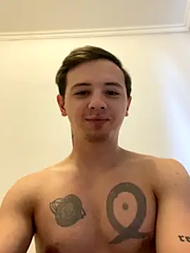 Snapshot of KirilStella chatting on 10/24/25, 11:39 KirilStella online show from 10/24/25, 11:39