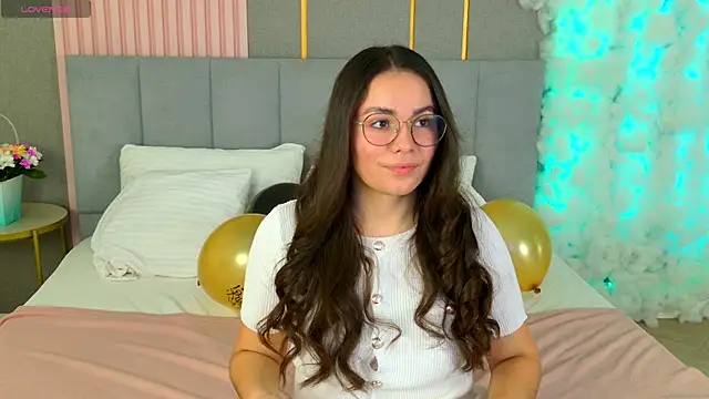 Snapshot of GabiBatista chatting on 11/13/25, 05:17 GabiBatista online show from 11/13/25, 05:17