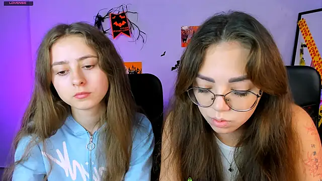 rebecca smile online show from 10/22/25, 05:41